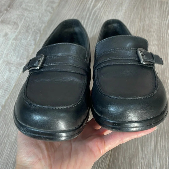Clarks Black Leather Slip On Loafers Buckle Strap 8.5M - Picture 14 of 16